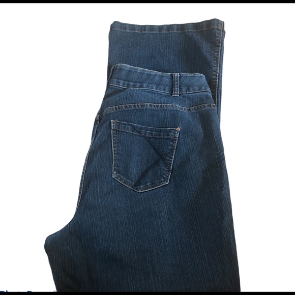 Lane Bryant Flare Med Wash Jeans Sz. 16X32 Tighter Tummy Fit Casual Slimming - Picture 6 of 7